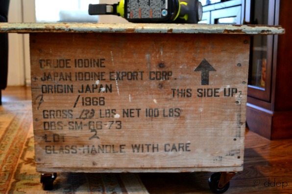 Iodine crate from ReStore turned into coffee table - thediybungalow.com
