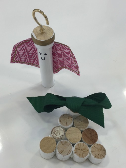 Christmas ornaments made with scrap pieces - Five Ways to Repurpose Stair Spindles - thediybungalow.com