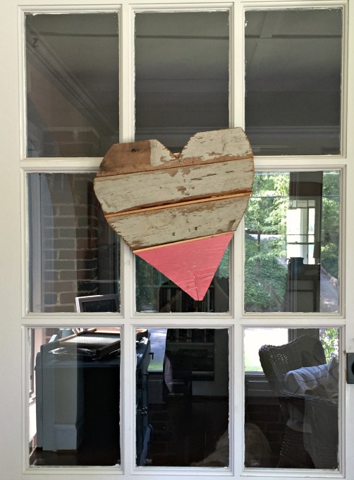 DIY scrap wood heart on door - thediybungalow.com
