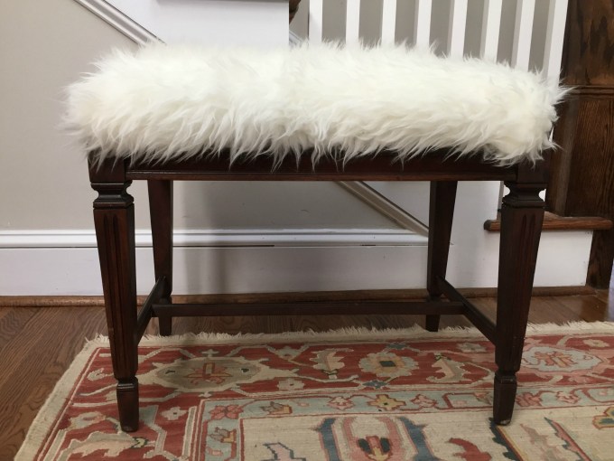 After - DIY faux fur foot stool - thediybungalow.com