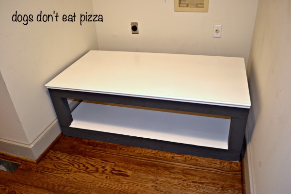 How to Build a Pedestal for Your Laundry Room - thediybungalow.com