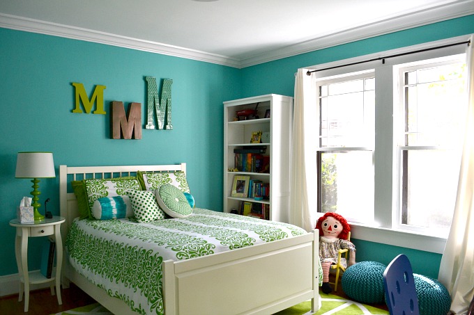 Bed side corner of my daughter's blue and green bedroom - thediybungalow.com