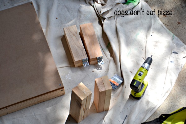 How to Build a Pedestal for Your Laundry Room - thediybungalow.com