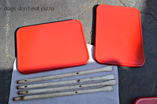 Industrial kitchen cart into bar cart - thediybungalow.com