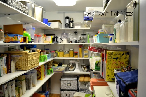 How to get and keep an organized pantry - thediybungalow.com
