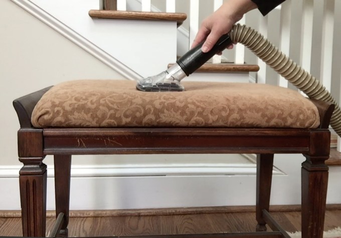 clean stool cover for DIY faux fur foot stool - thediybungalow.com